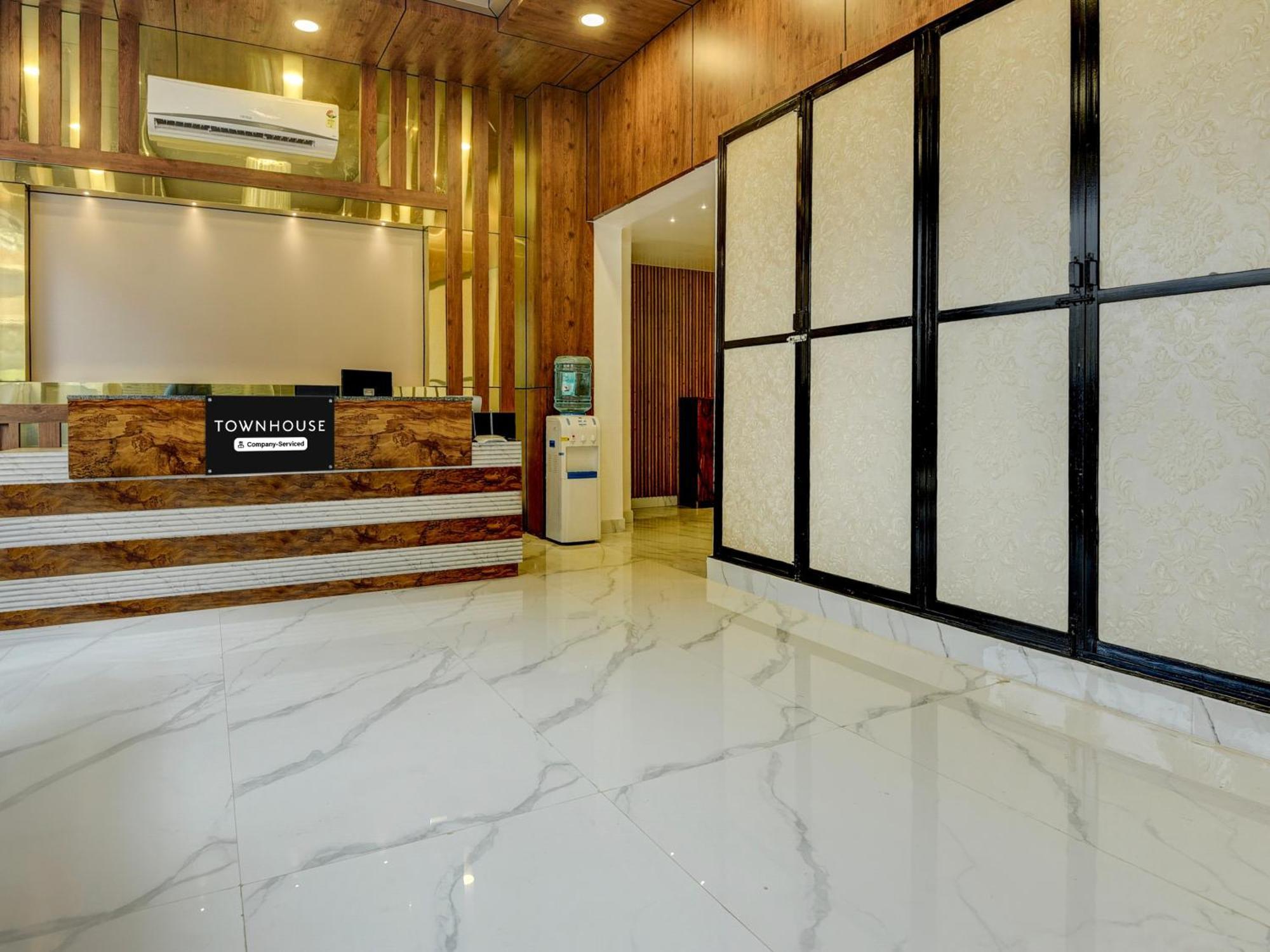 Townhouse Madgaon Hotel Raia Luaran gambar