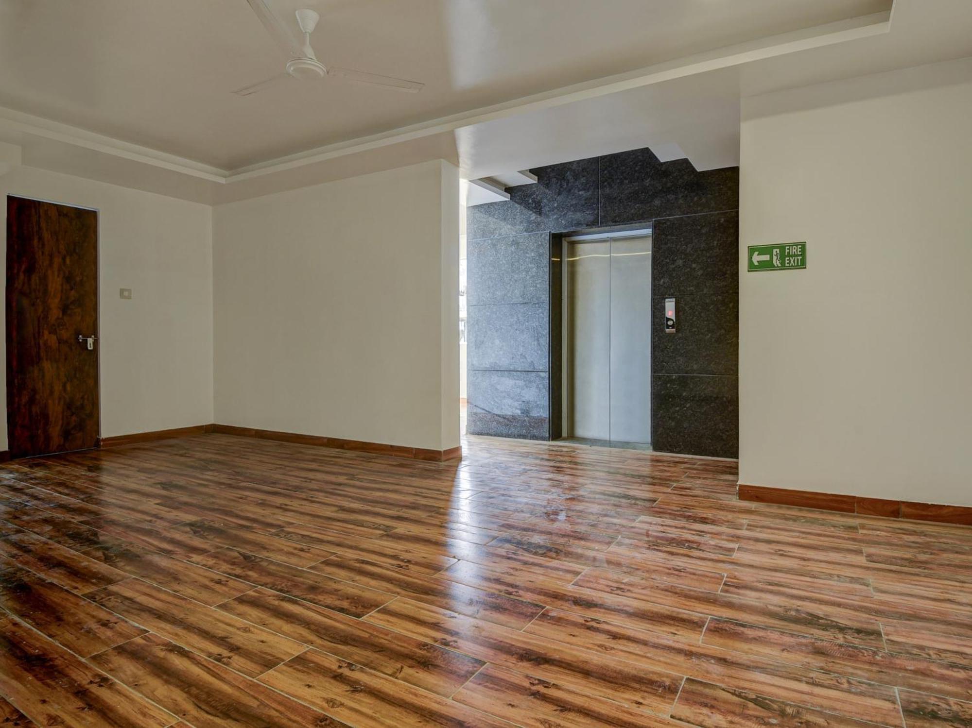 Townhouse Madgaon Hotel Raia Luaran gambar